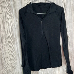 Under Armour 1/4 Zip Size Medium